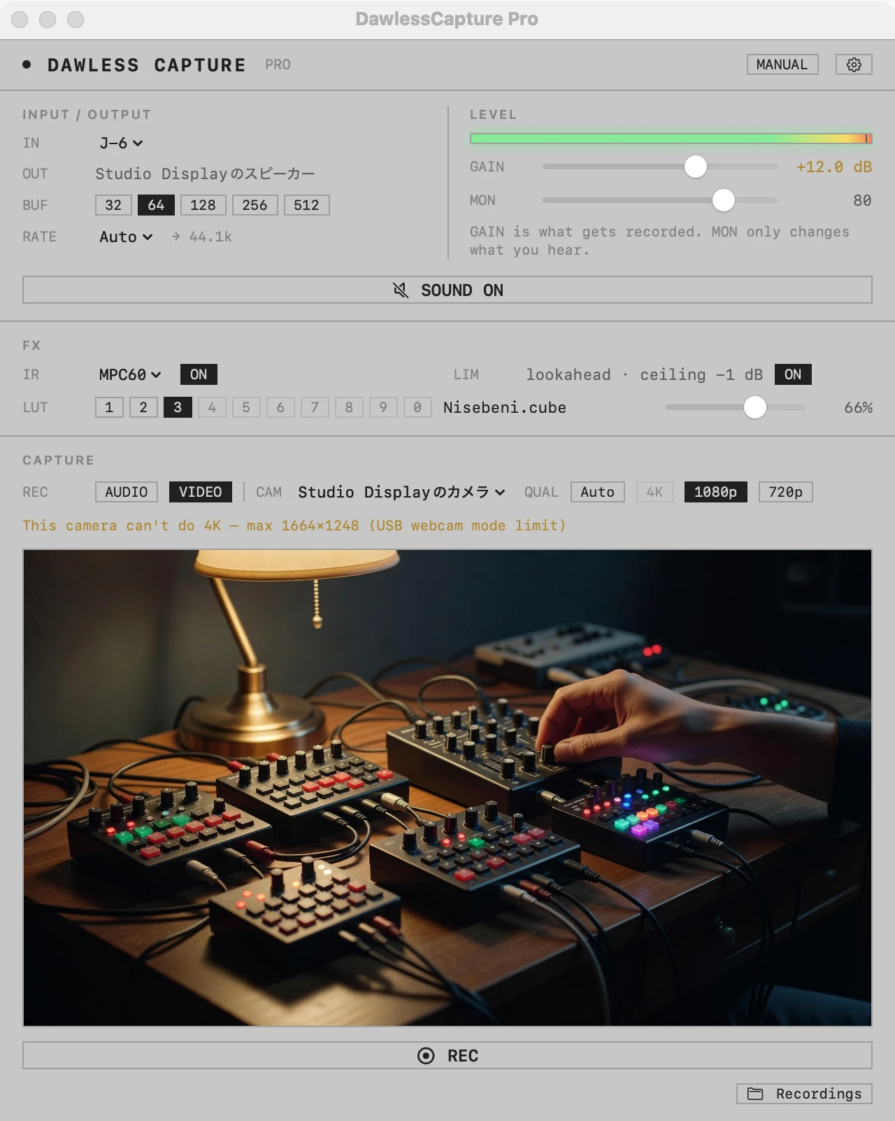 The DawlessCapture Pro window: input/output and level at the top, IR, limiter and LUT in the middle, REC and the camera preview at the bottom.
